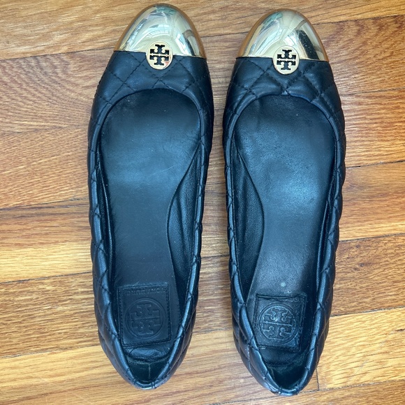Tory Burch quilted black leather flats - Picture 1 of 2